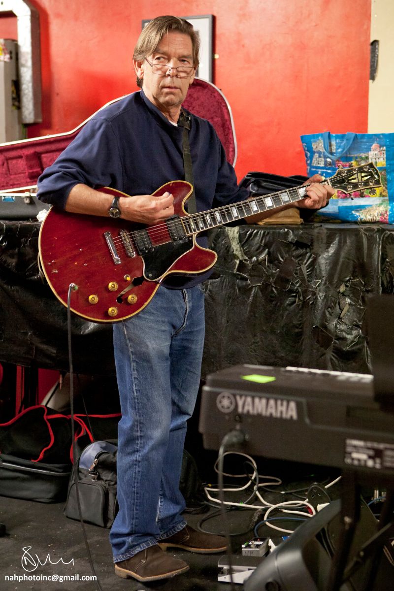 Neil_kokomo_soundcheck_100_club_2014_by_neil_holmes_nahphotoinc@gmail