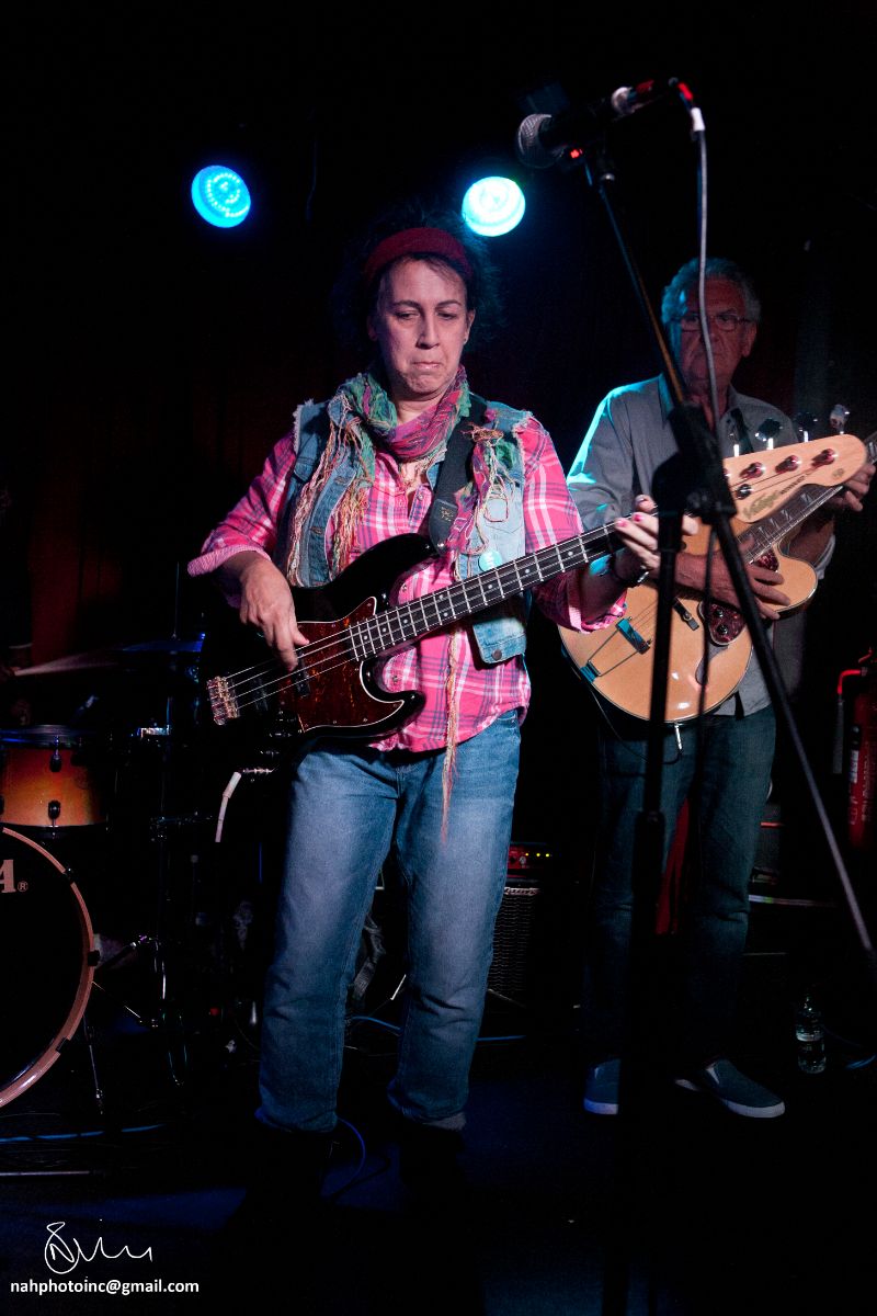 jennifer_maidman_kokomo_half_moon_2014_by_Neil_Holmes_nahphotoinc@gmail